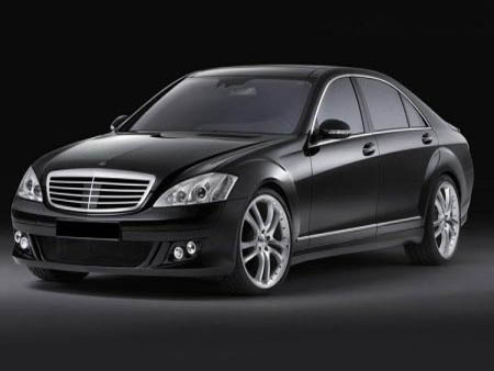 black car service for international airport transfers